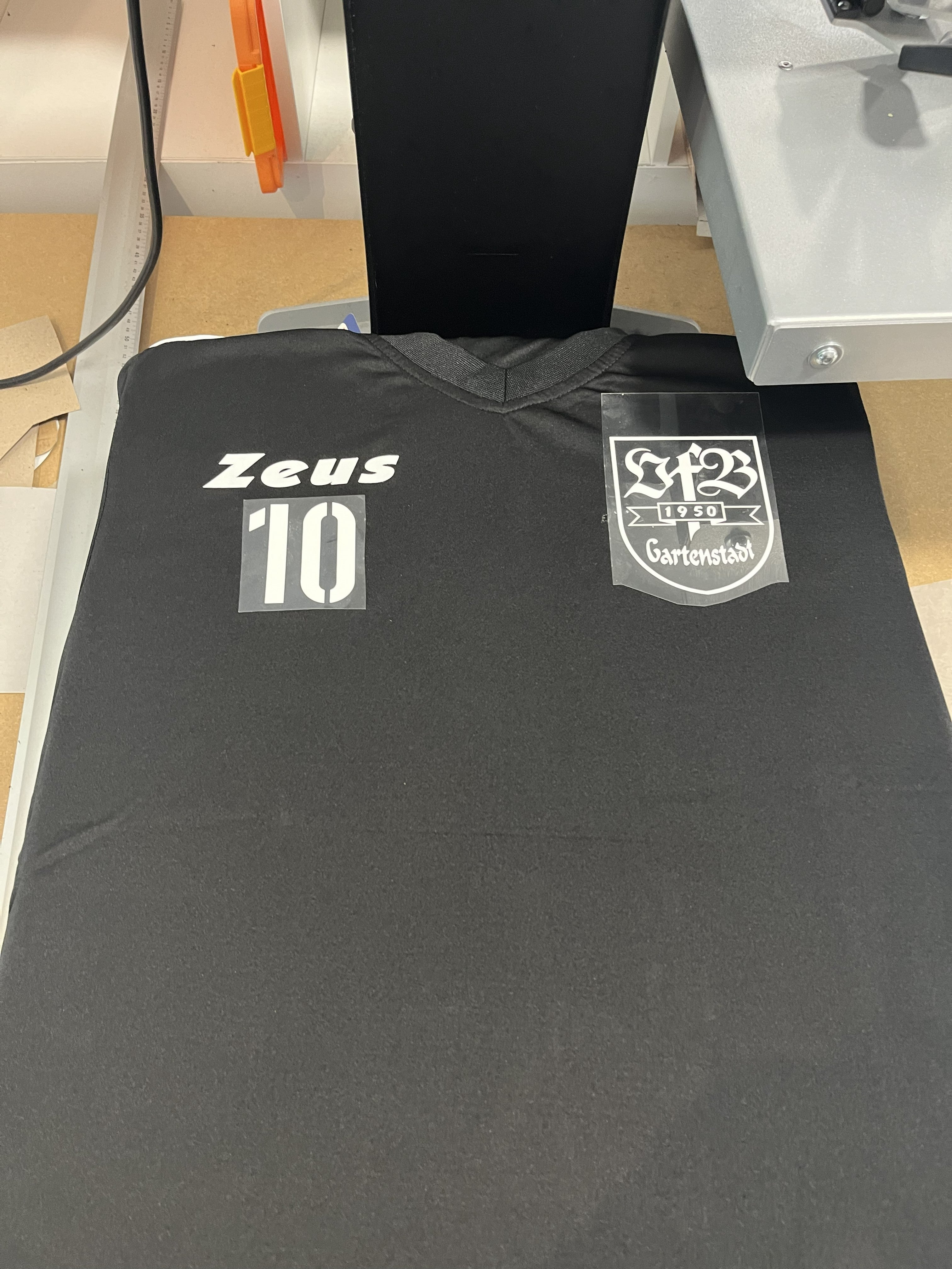 Druck/Beflockung - Individuelle Veredelung bei Zeusport Germany