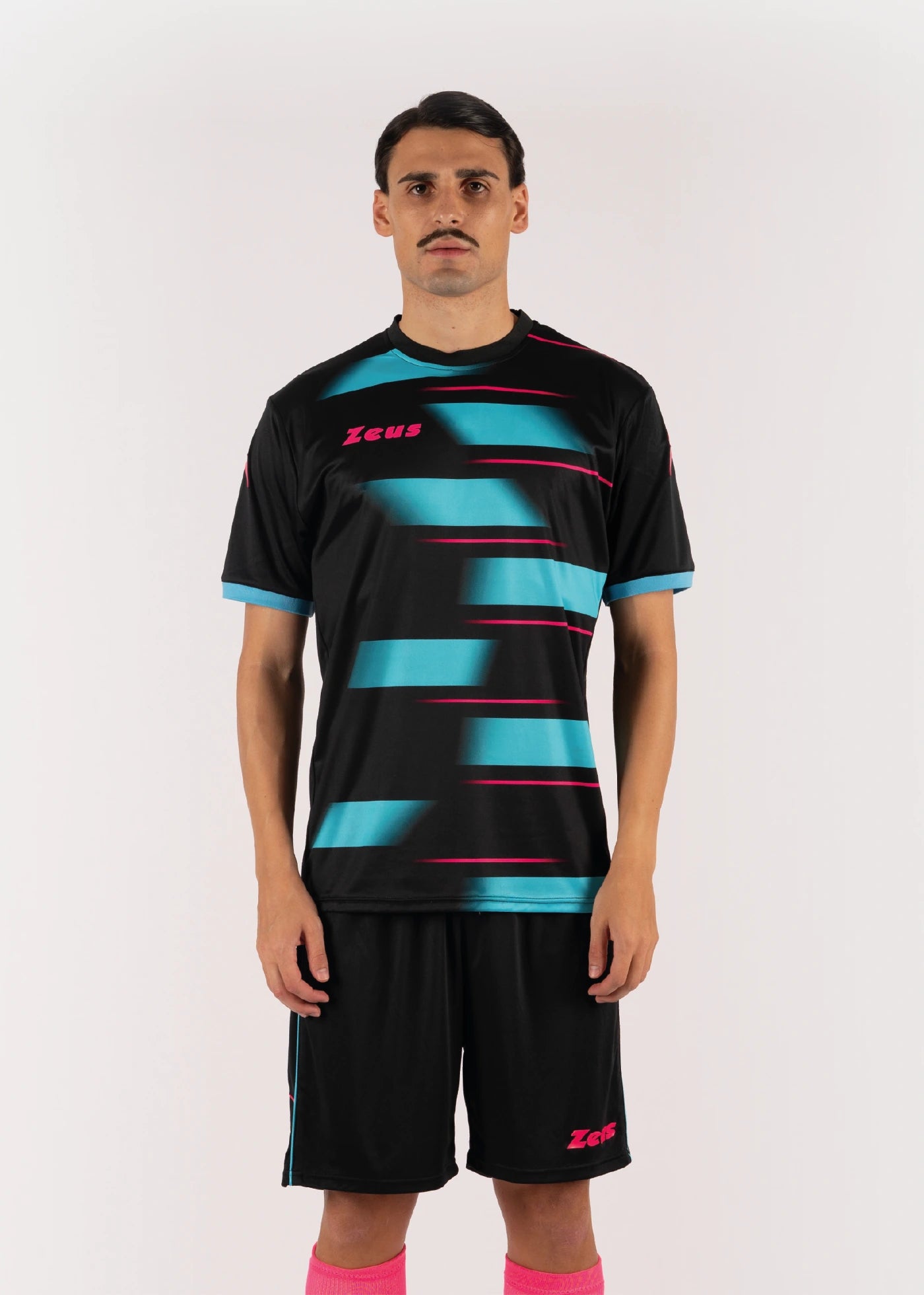 #farbe_schwarz-wasserblau